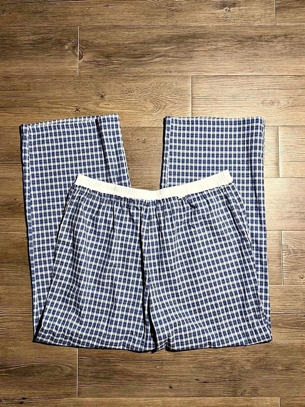 No Boundaries Checkered Pants in Blue & White Like New